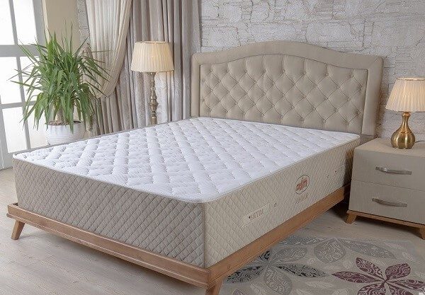 ارتفاع بلند تشک خواب راحت تری را تضمین میکند