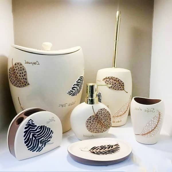 ست سرویس بهداشتی سفید طرح دار