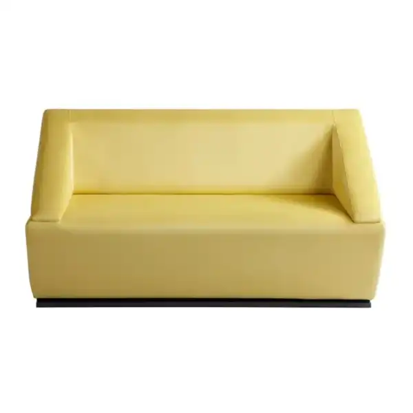 مبل اداری دو نفره با روکش چرم زرد رنگ و پایه فلز مشکی